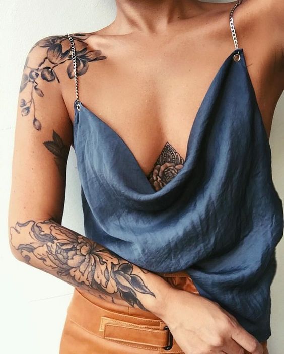25 Awesome Girl Tattoos That Are Wow Beyond Words