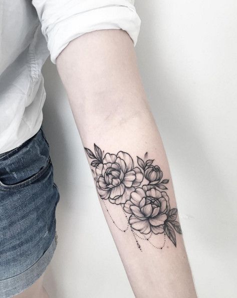 Delicately Draped - Stunning Floral Tattoos That Are Beautifully Soft And Femini...