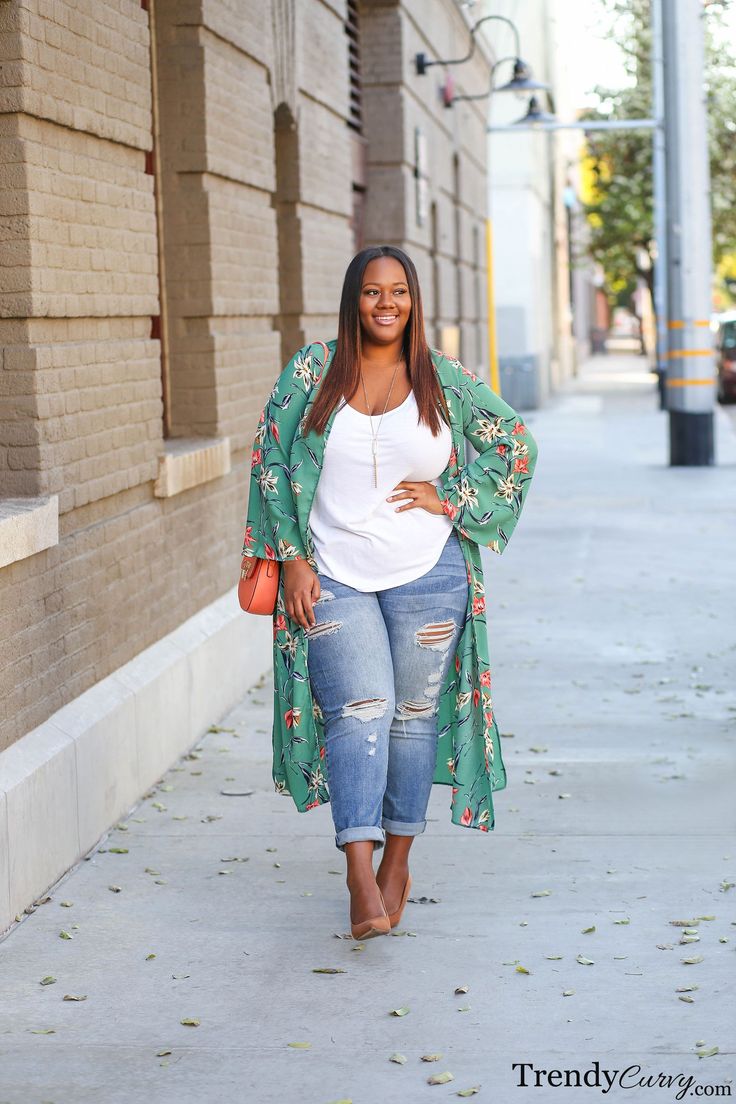 Go With The Flow | Plus Size Fashion | TrendyCurvy #Plussizesummerboho