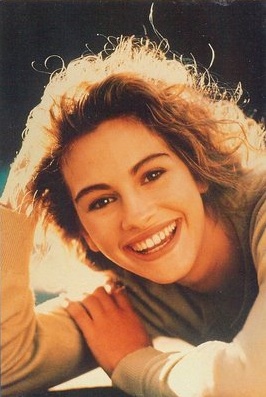 Julia Roberts, i just find her to be so beautiful and so lovable x