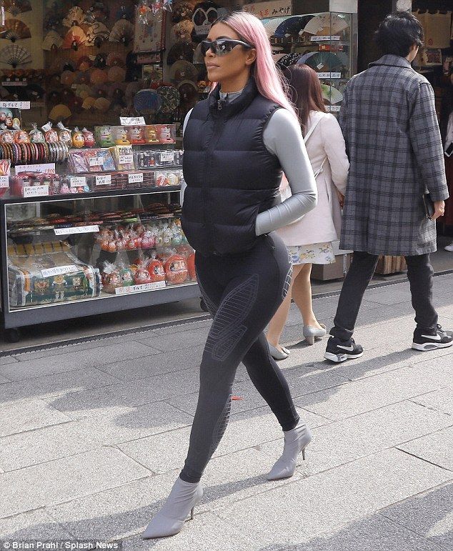 Making a statement: Kim Kardashian was spotted enjoying a bit of shopping while ...