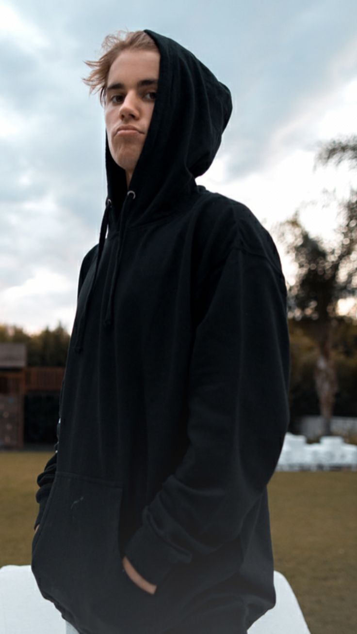 One day Justin is bored so he facetimes you. PHONE: BRINNG! You: Hello? J: Hey b...