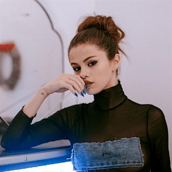 Selena Gomez Turns Back Time In New York City - oceanup.com/...