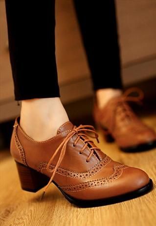 Vintage Oxford Mid Heel Shoes!! :]