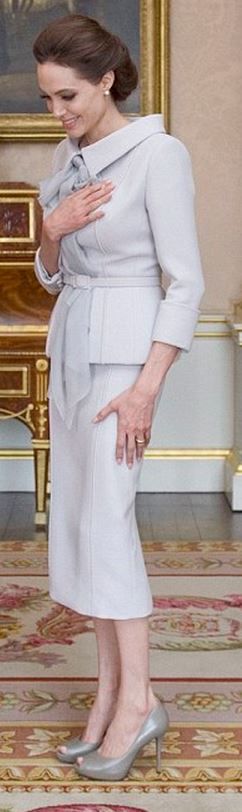 ~Angelina Jolie meets Queen Elizabeth at Buckingham Palace to be officially awar...