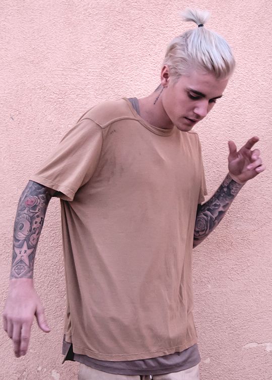 He only thing worse than a man bun is a douchebag with a pathetic wannabe man bu...