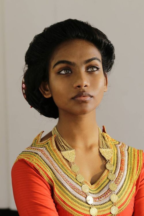 kaitsubasaurus: Traditional Maldivian. Photo by Shifaz Huthee “One did not ...