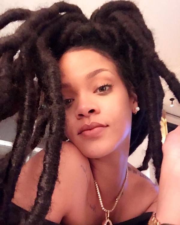 rihanna novo cabelo