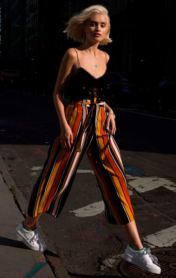 sarah ellen calca estampada