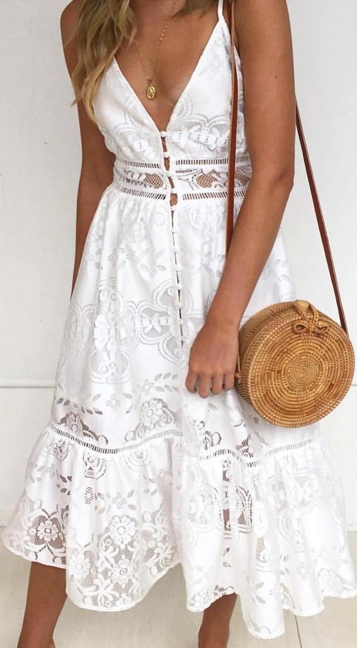 These are very Glamorous Spring Outfits and these are followed by very fashion f...